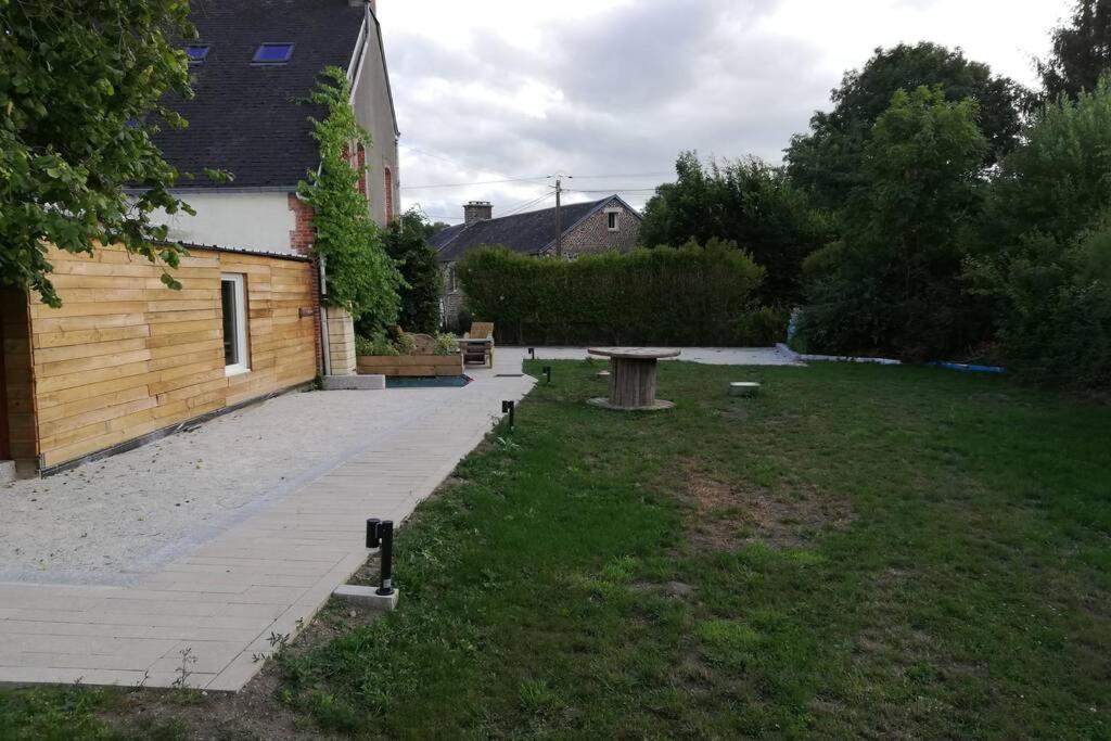La Maison Reseau Cycle Et Gites Clécy Eksteriør billede