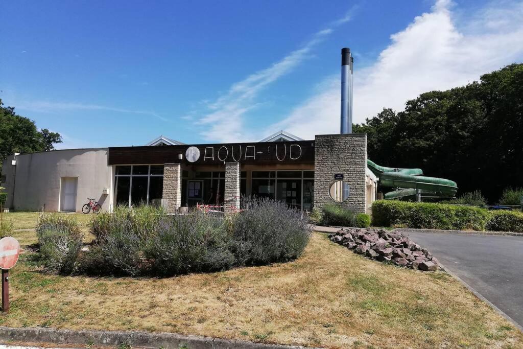 La Maison Reseau Cycle Et Gites Clécy Eksteriør billede